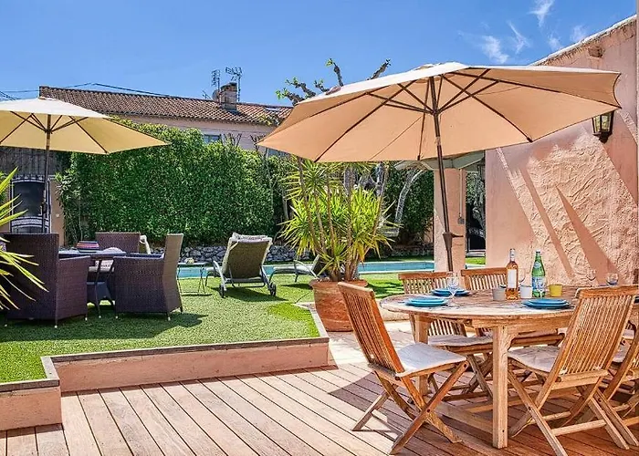Beautifulwith A Swimming Pool!